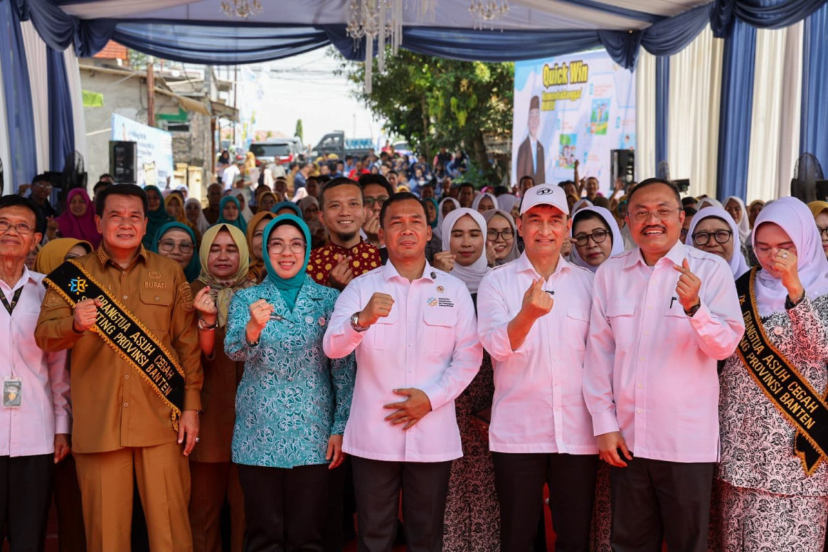 Apresiasi Peran Strategis Bidan, Ketua TP PKK Banten: Sukseskan Program Keluarga Berencana