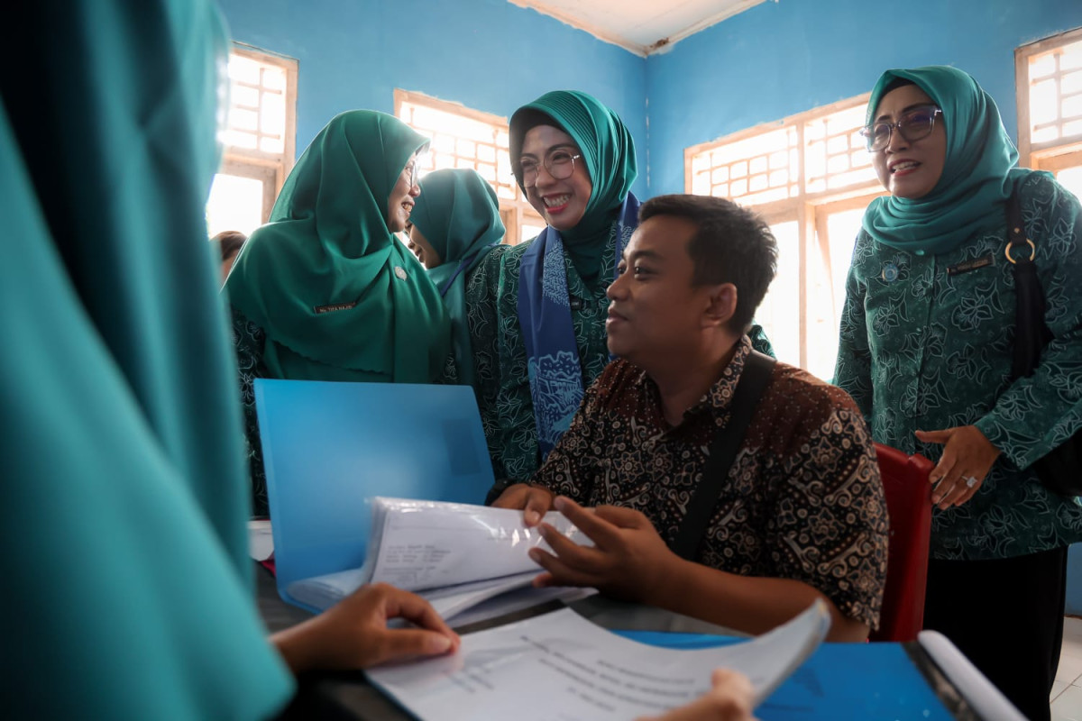 Desa Cikedung Naik Kelas, Tinawati Andra Soni Apresiasi Kemandirian dan Gotong Royong Warga